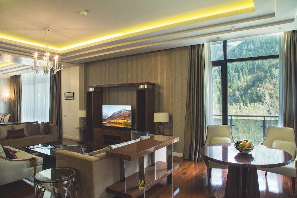 Borjomi Likani Hotel, Bordzjomi Buitenkant foto