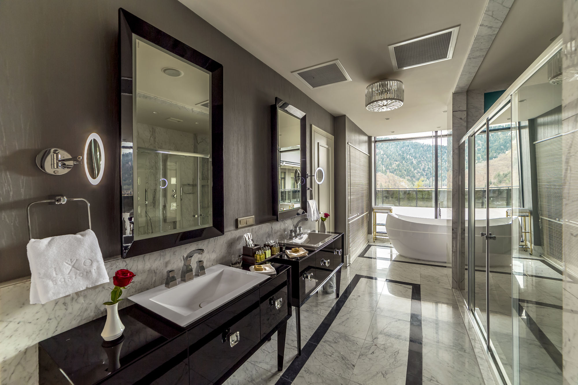 Borjomi Likani Hotel, Bordzjomi Buitenkant foto